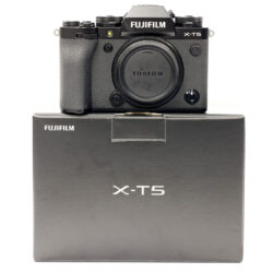 USED Fujifilm X-T5 Camera Body Black - 14,000 Shutter Count STK 43395